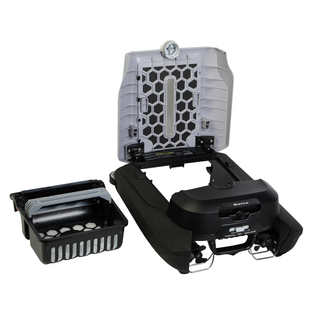 Betta Flex - Solar-Powered Robotic Pool Skimmer by Betta