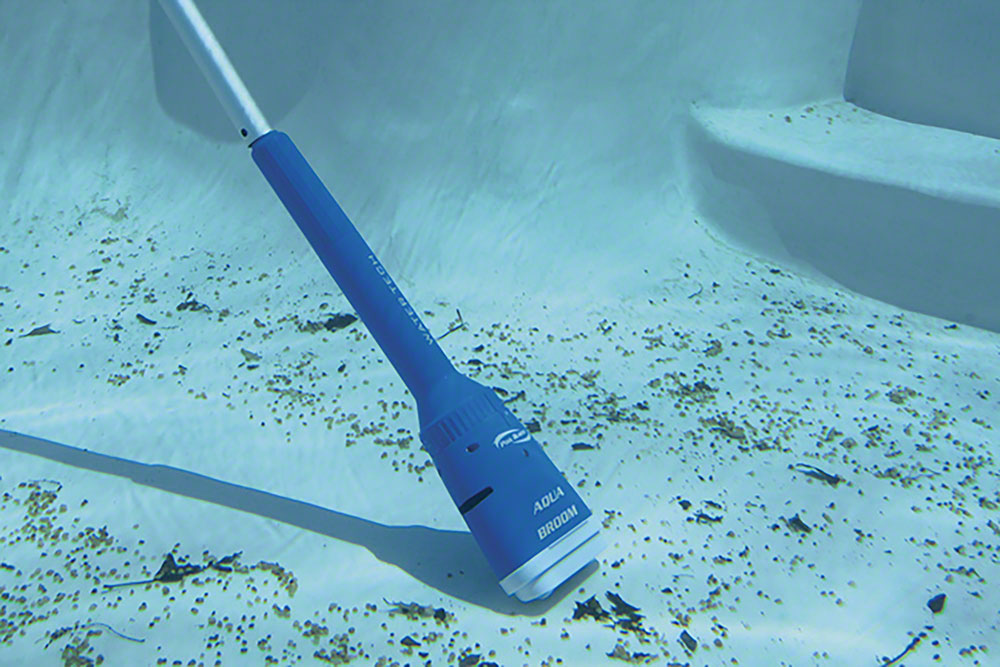 Pool Blaster Aqua Broom Battery Powered Pool Vacuum