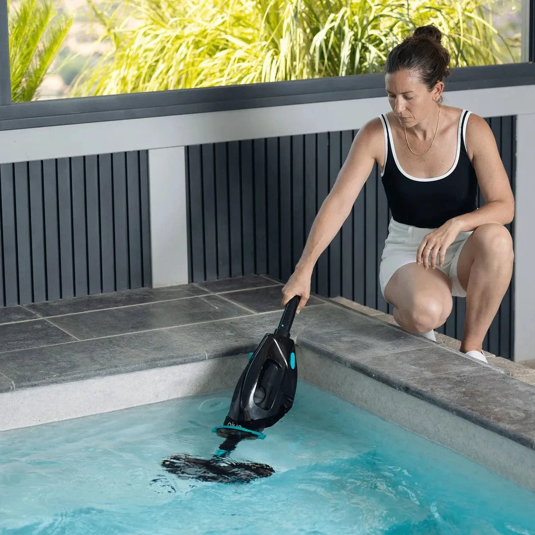 Niya Aquasweep S10 by Maytronics