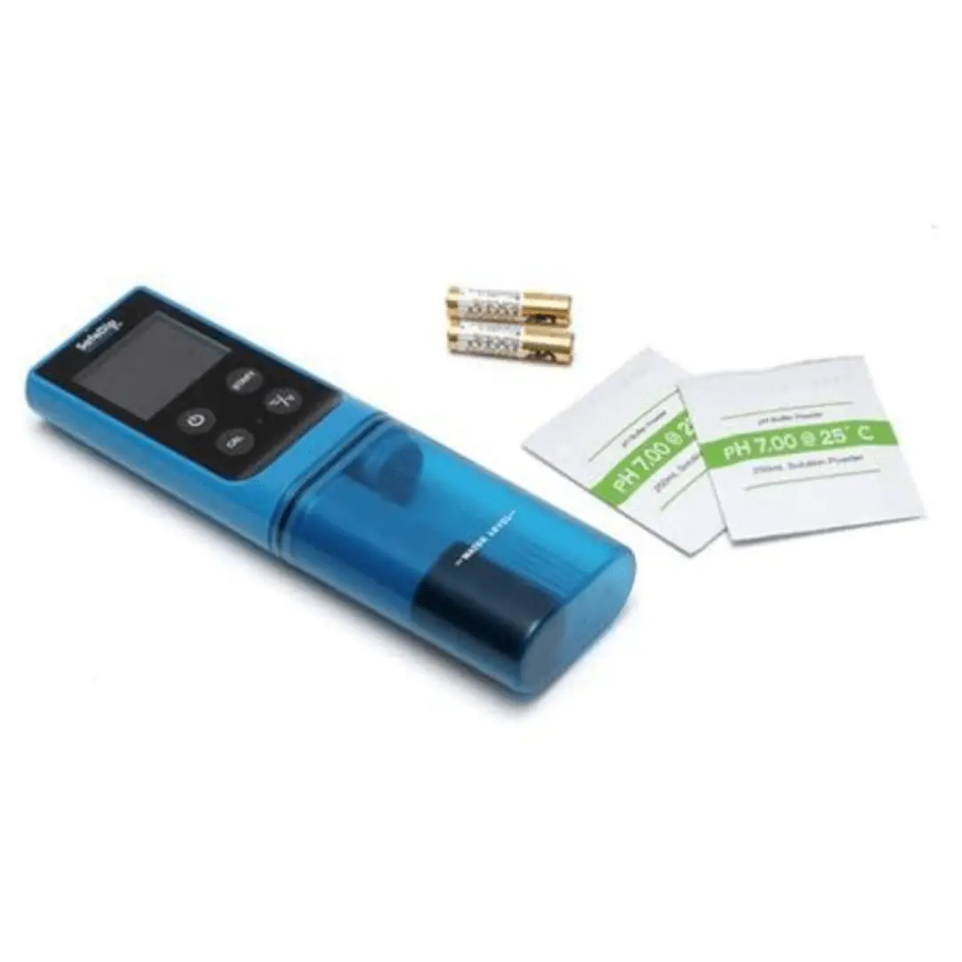 Solaxx SafeDip 6 in 1 Digital Chemistry Reader MET20A by Solaxx